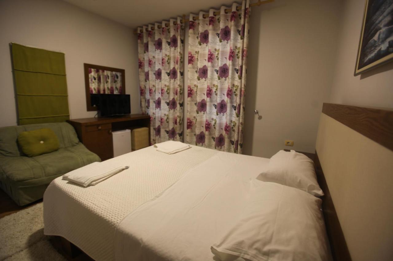 Hotel Sofo Dukat エクステリア 写真