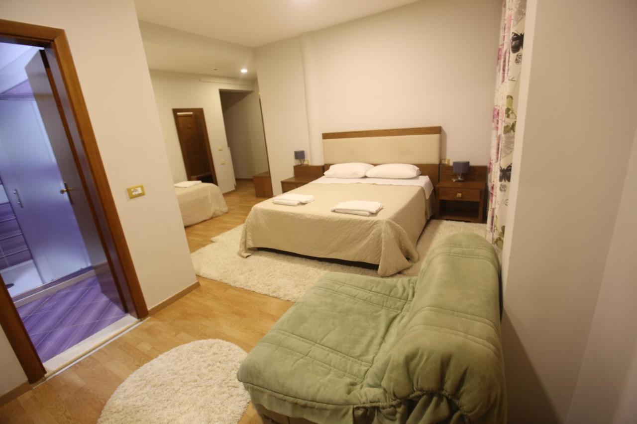 Hotel Sofo Dukat エクステリア 写真