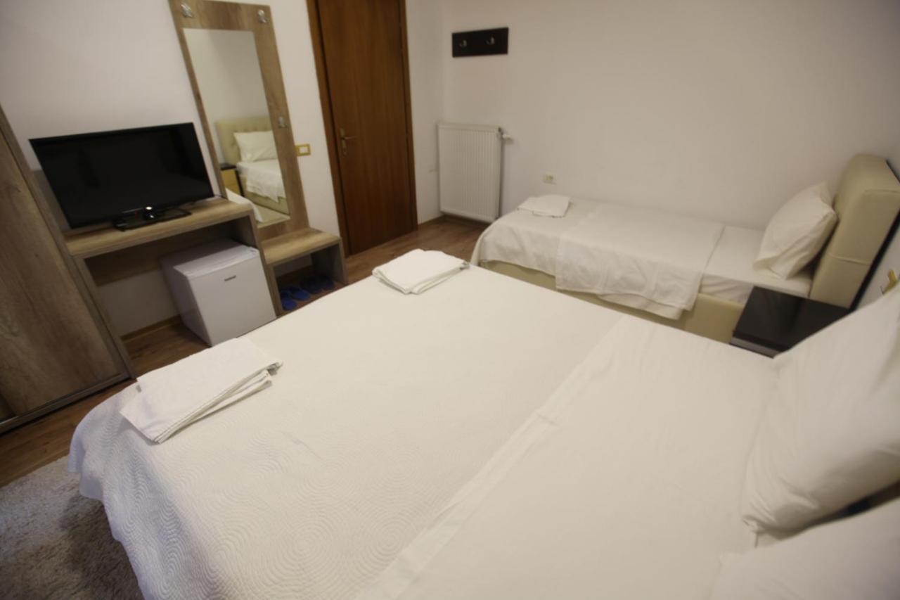 Hotel Sofo Dukat エクステリア 写真